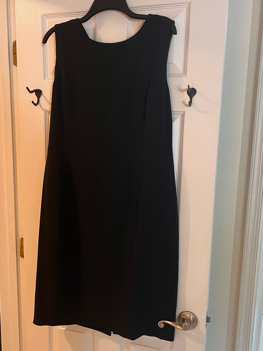 Kasper Black Sleeveless Sheath Dress